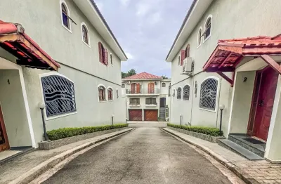 Sobrado isolado em condomínio seguro - próximo augusto tolle