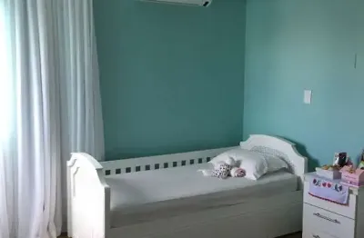 Casa em condomínio fechado com 4 quartos à venda na Rodovia José Lizandro Albernaz Gomes, 52, Vila da Rainha, Campos dos Goytacazes