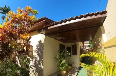 Casa com 3 quartos à venda na Rua Antônio Peçanha Júnior, 110, Parque Jardim Carioca, Campos dos Goytacazes