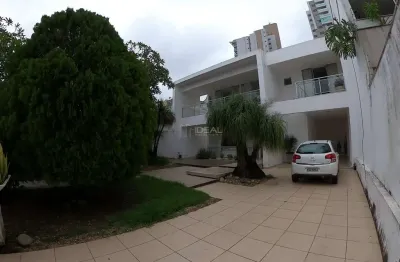Casa com 5 quartos à venda na Rua Salvador Correia, 193, Centro, Campos dos Goytacazes
