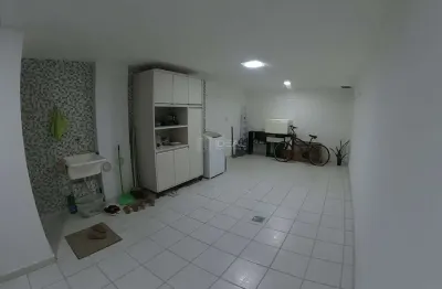 Casa com 2 quartos à venda na Avenida Alberto Lamego, 1051, Parque Califórnia, Campos dos Goytacazes