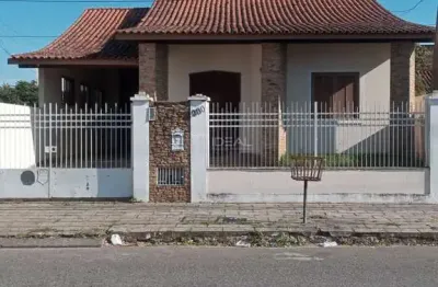 Casa com 3 quartos à venda na R. Maj. Euclídes Maciel, 200, Parque Turf Club, Campos dos Goytacazes