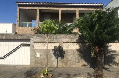 Casa com 5 quartos à venda na R. Maj. Euclídes Maciel, 363, Parque Turf Club, Campos dos Goytacazes