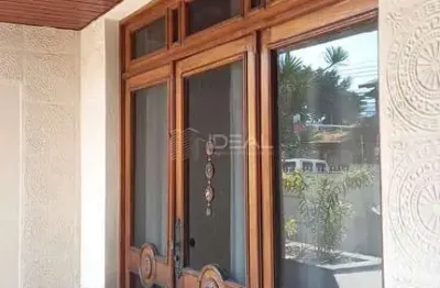 Casa com 4 quartos para alugar na Rua Voluntários  Da Pátria 73, Centro, Campos dos Goytacazes