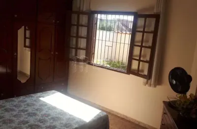 Casa com 3 quartos à venda na Rua Professor Manoel Ferreira, 117, Parque Corrientes, Campos dos Goytacazes