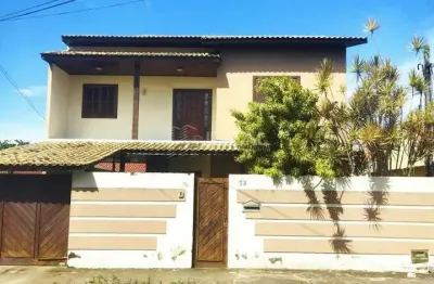 Casa à venda na Rua Doutor Arnaldo Rosa Viana, 32, Parque Jóquei Club, Campos dos Goytacazes