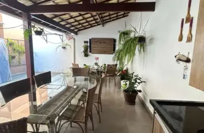 Ed.dom mariano com área externa em campos dos goytacazes, rj