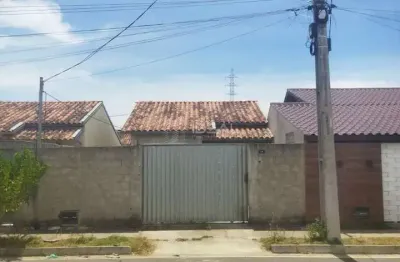Casa à venda na Rua Duarte Fernandes, 14, Donana, Campos dos Goytacazes