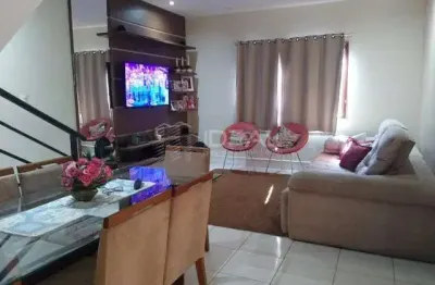 Casa com 3 quartos à venda na Rua Andréa Genta Póvoa, 29, Parque Novo Jockey, Campos dos Goytacazes