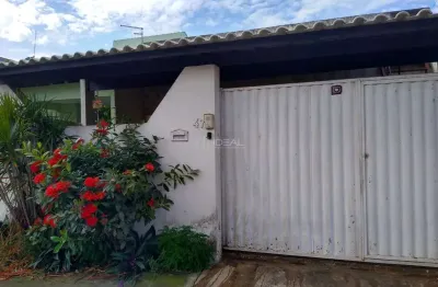 Casa à venda próximo ao carmelo de são josé - 2 quartos, closet, varanda e garagem coberta