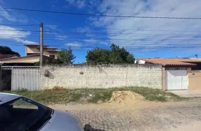 Terreno em condomínio village da penha ii: 14x18m, murado com portão de garagem e infraestrutura completa.