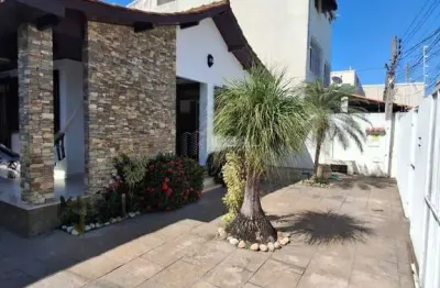 Casa com 3 quartos à venda na Rua Dr. Augusto Bessa, 355, Parque Turf Club, Campos dos Goytacazes