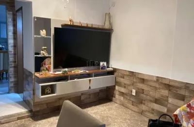 Casa com 3 quartos à venda na Rua Nelson Rebel, 469, Parque Aurora, Campos dos Goytacazes