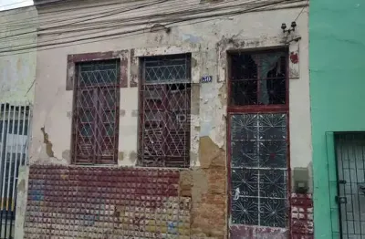 Oportunidade: casa central em campos para comércio - preço incomparável!