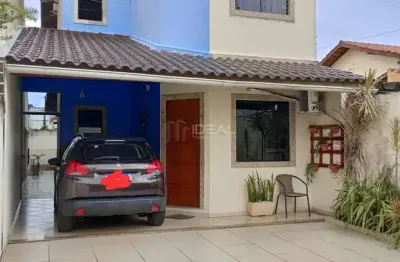 Casa com 2 quartos à venda na Rua Willian Ibraim Kenaifes, 86, Alphaville, Campos dos Goytacazes