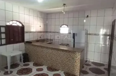 Casa à venda em farol de são tomé: 3 quartos, suíte e 6 vagas por r$400.000 - compre imóvel em campos dos goytacazes