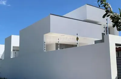 Casa com 3 quartos à venda na Luiz Carlos Costa, 30, Cidade Jardim, Campos dos Goytacazes