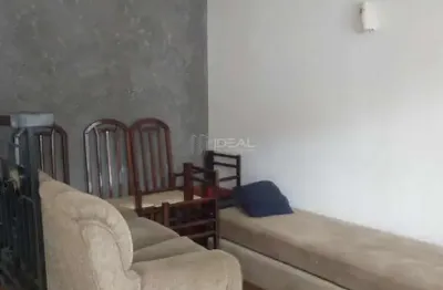 Casa com 1 quarto para alugar na Tv. Prof. José Carlos Tinoco, 36, Centro, Campos dos Goytacazes