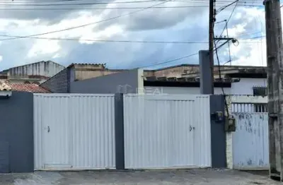 Casa com 2 quartos à venda na Rua Doutor Ricardo Quitete, 44, Parque Jóquei Club, Campos dos Goytacazes