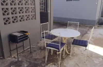 Casa com 3 quartos para alugar na Rua Monsenhor Correa de Sá, 16, Parque Oliveira Botelho, Campos dos Goytacazes