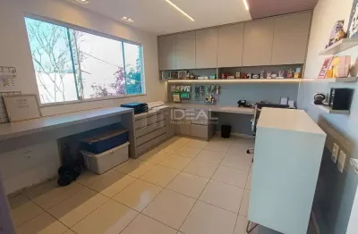 Casa em condomínio fechado com 4 quartos à venda na Rua Tarsila Do Amaral, 53, Parque Rodoviário, Campos dos Goytacazes