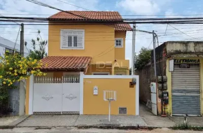 Casa com 3 quartos para alugar na Rua Visconde de Itaboraí, 700, Parque Aurora, Campos dos Goytacazes
