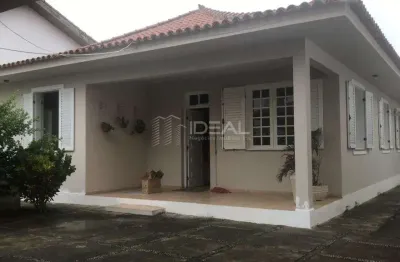 Casa com 3 quartos à venda na Rua Catarina de Azevedo Carvalho, s/n, Centro, Campos dos Goytacazes