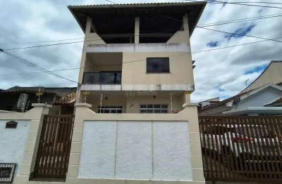 Casa nos altos para aluguel no parque rosario em campos dos goytacazes
