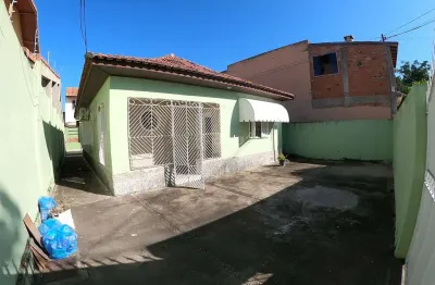 Casa com 2 quartos para alugar na Rua Pastor João Barreto, 43, Parque Corrientes, Campos dos Goytacazes