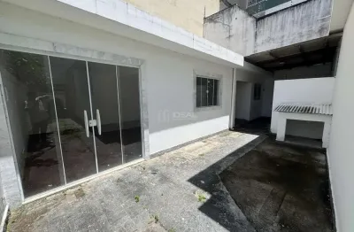 Casa comercial para alugar na Rua Doutor Siqueira, 115, Parque Tamandaré, Campos dos Goytacazes