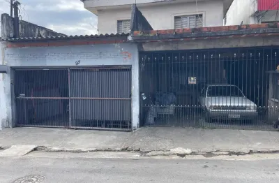 Oportunidade para investidor – 3 sobrados no campo limpo , excelente localização!