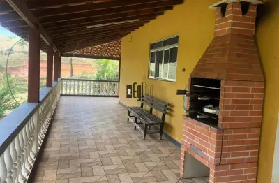 Fazenda com 4 dormitórios à venda, 936000 m² por R$ 2.200.000,00 - Centro - Bicas/MG