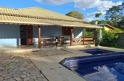 Casa com 3 quartos, 110 m², à venda por r$ 900.000- jardim l ermitage - juiz de fora/mg