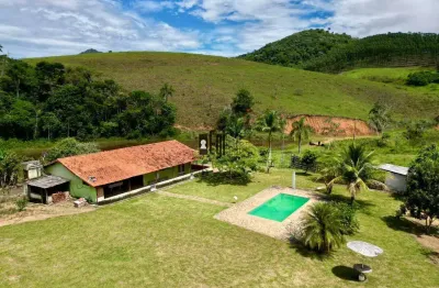 Sítio com 4 dormitórios à venda, 40000 m² por R$ 420.000,00 - Piau - Piau/MG