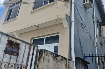 Linda casa triplex solta na liberdade com vista para bahia de todos os santoa