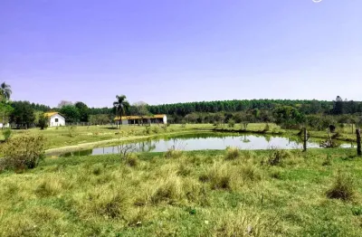 Fazenda com 1 sala à venda na Zona Rural, Angatuba 
