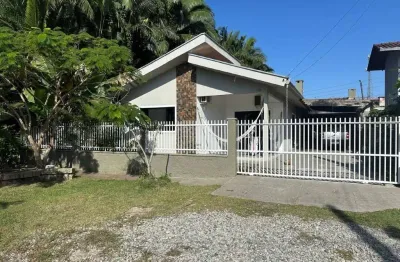 0579 - casa com 3 dormitórios + área de festa e piscina | pinheiros - bbs