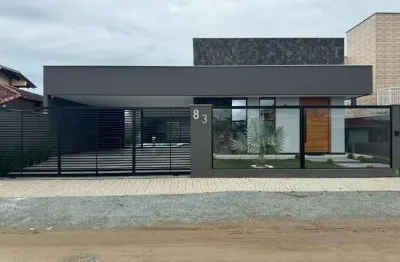 0794- casa alto padrão com 3 dormitórios e piscina, 60m da lagoa - costeira