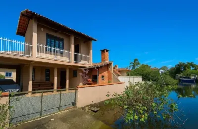 2061 – casa com 3 dormitórios (fundos rio perequê) | costeira - bbs