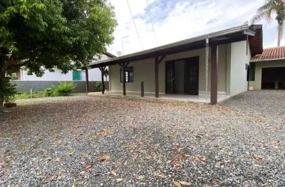 2062 - casa com 4 dormitórios - próx ao pa 24hrs | centro - bbs/sc