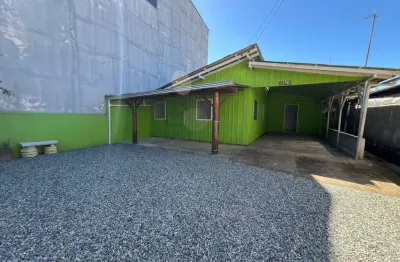 2107 - casa mista com 3 dormitórios | costeira - bal. barra do sul/sc