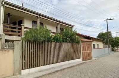 0924 - sobrado com 3 dormitórios - prox. a praça central | centro - bbs/sc