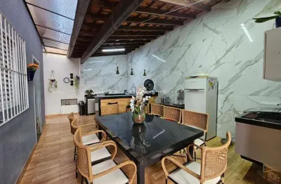 Casa à venda, 3 quartos, 1 suíte, 2 vagas, mercês - uberaba/mg