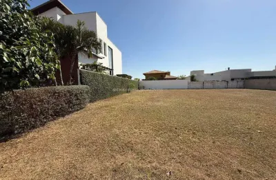 Lote à venda em condomínio de alto padrão em uberaba - minas gerais.