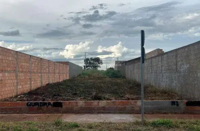 Terreno à venda no Parque das Laranjeiras, Uberaba 