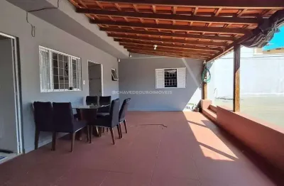 Casa á venda localizado no bairro nossa senhora da abadia em uberaba - mg