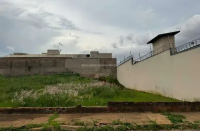Terreno à venda no Conjunto Pontal, Uberaba 