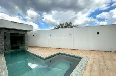 Casa à venda em uberaba-mg, localizada no condomínio mario franco.