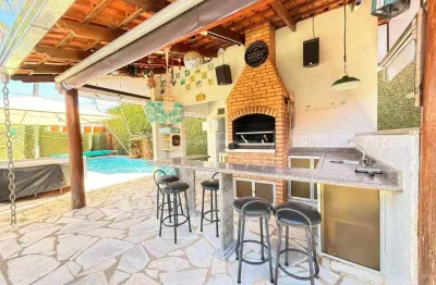 Casa com 4 quartos à venda no Parque do Mirante, Uberaba 