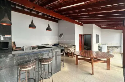 Casa à venda: 4 quartos sendo 3 suítes e varanda gourmet no residencial palmeiras